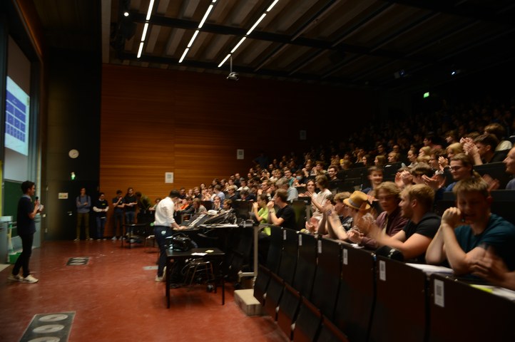 Jeder Platz im Saal ist belegt © DPG / Klioba 2024